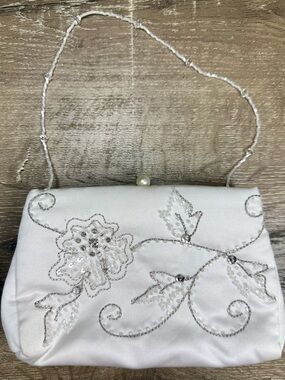 Vintage White Satin Silver Floral Beaded Evening Bag with Pearl Clasp